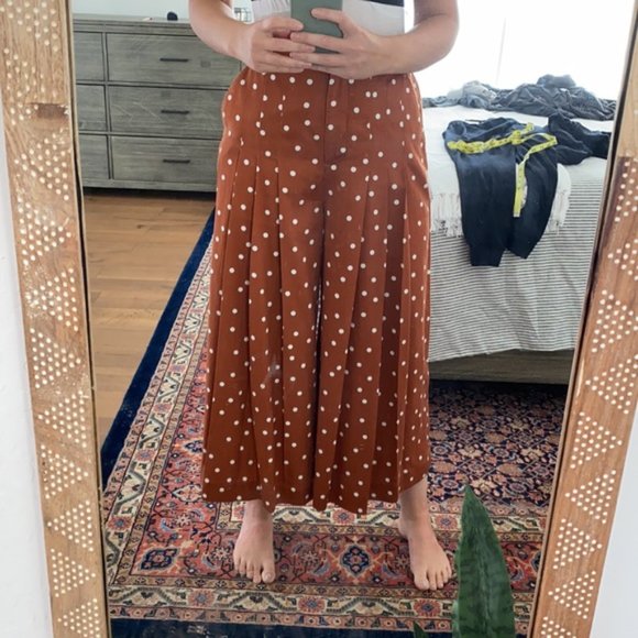 Stylish Brown Polka Dot Pants - Picture 3 of 15
